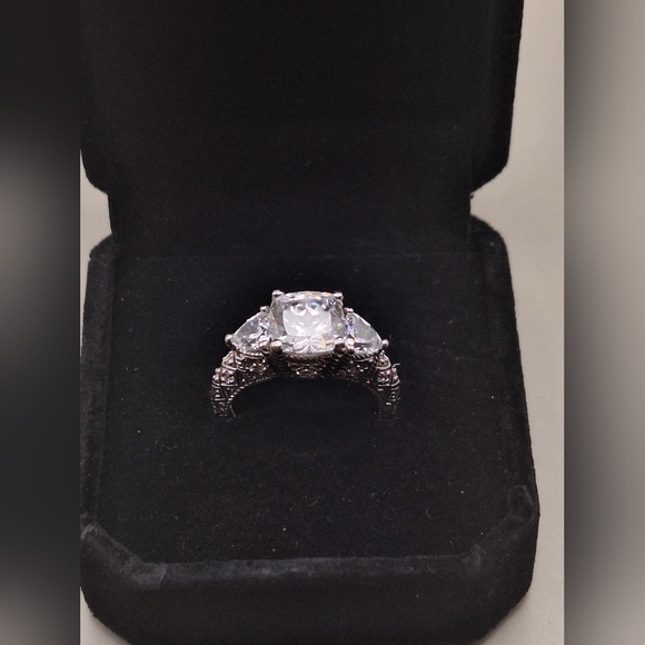 Judith Ripka 19.32ctw Bella Luce Sterling Silver Cz Cocktail Ring – Size 6 - Picture 14 of 14